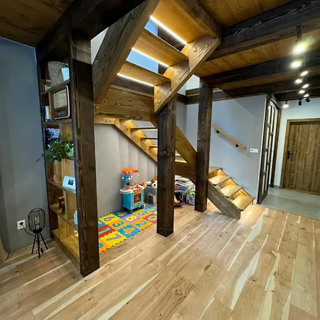 - Pod Cigernikom Apartment *