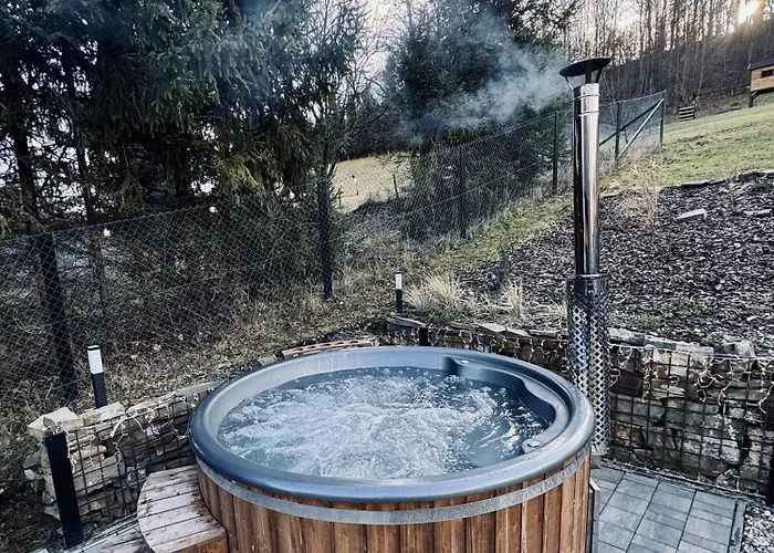 아파트 - Pod Cigernikom *