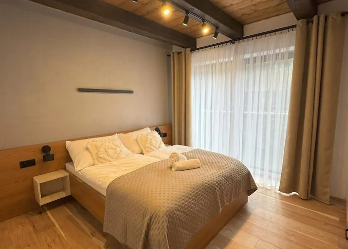 아파트 - Pod Cigernikom